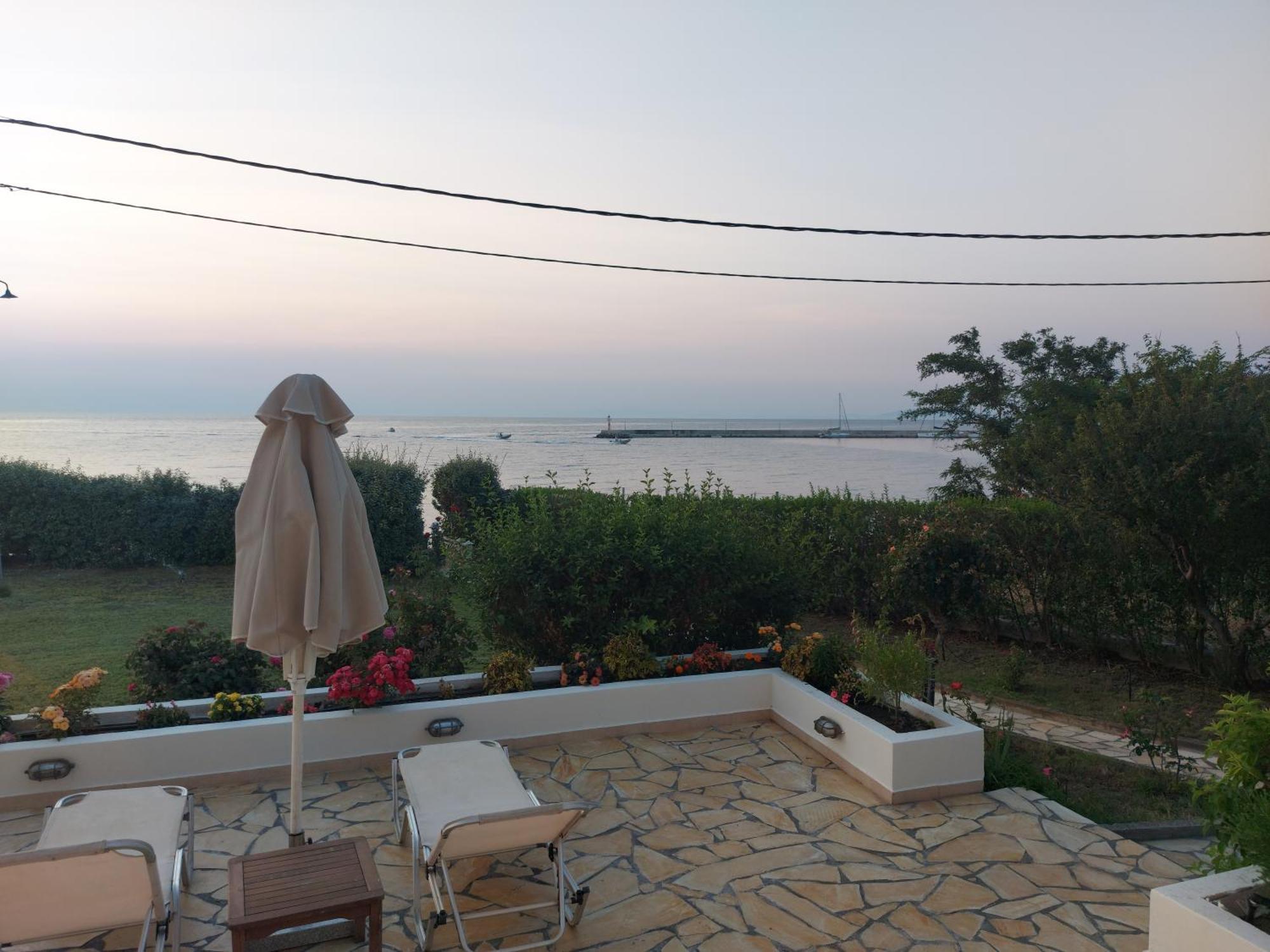 Aktaion Apartments Samothráki エクステリア 写真