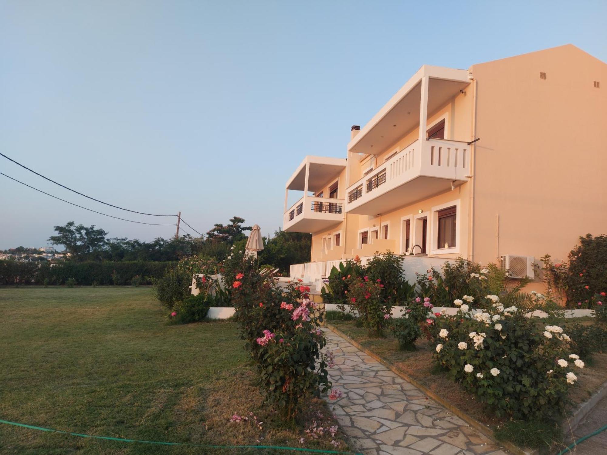 Aktaion Apartments Samothráki エクステリア 写真